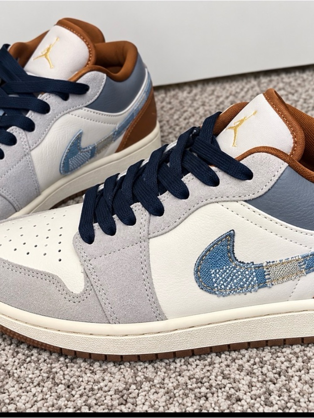 Men Nike Sneakers - Picture 3 of 5